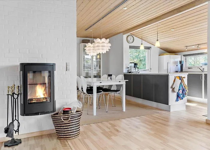 84197-ebeltoft-uglevej-8 Semesterbostad *